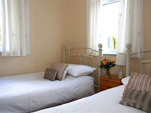 Alexandra Heights Hotel Сейнт Остел Екстериор снимка