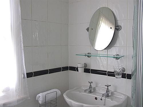 Alexandra Heights Hotel Сейнт Остел Екстериор снимка